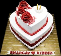 A engagement and anniversary design Zeppoli has made