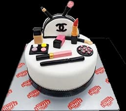A makeup cakes design Zeppoli has made